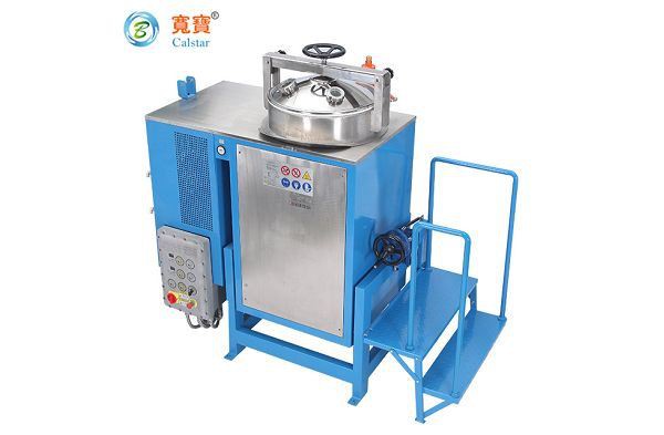 Como a máquina de recuperação solvente recupera solventes mistos?